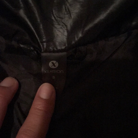 Xersion Puff Vest Size Small. - Picture 4 of 4